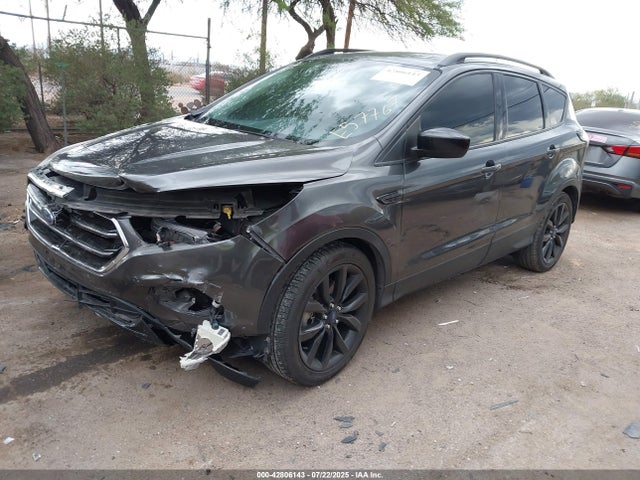 1FMCU0G90HUE57767 Ford 2017