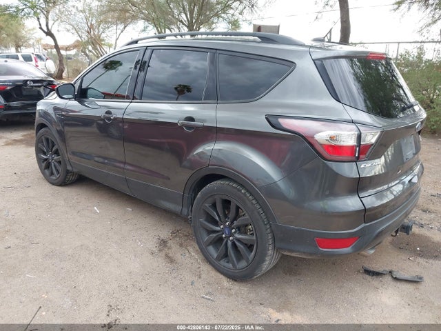 1FMCU0G90HUE57767 Ford 2017
