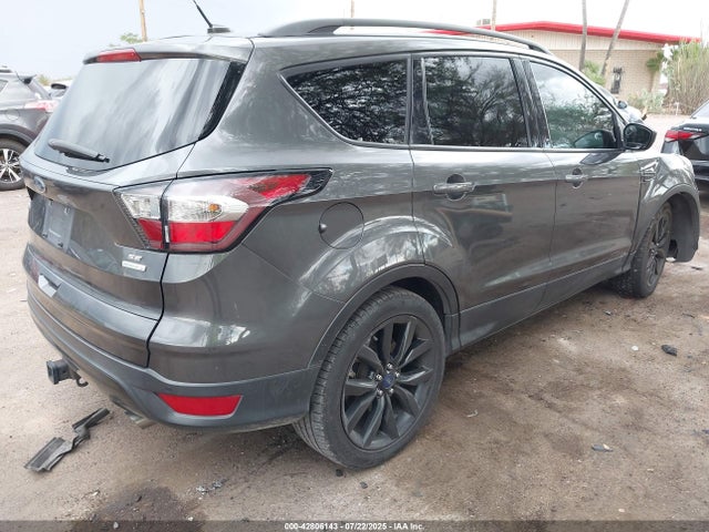1FMCU0G90HUE57767 Ford 2017