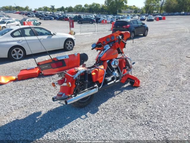 2012 HARLEY-DAVIDSON FLHTK 1HD1KEM11CB687687 Photo 3