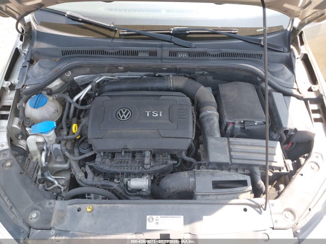 3VWD17AJ4EM223299 Volkswagen 2014