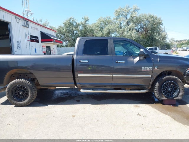 3C6UR5JL0JG325782 RAM 2500