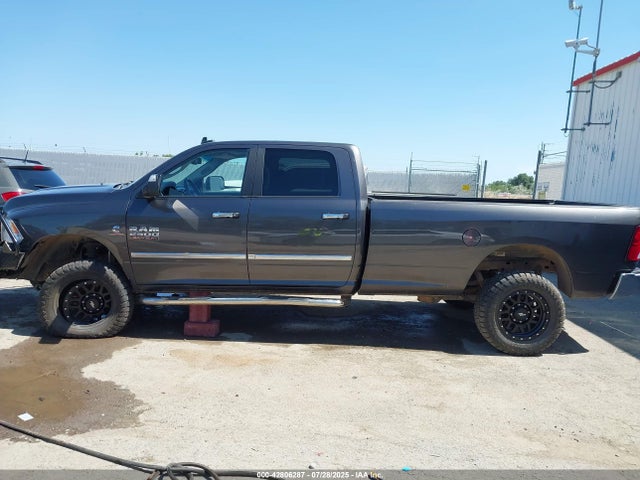 3C6UR5JL0JG325782 RAM 2500