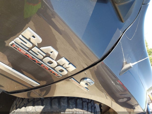 3C6UR5JL0JG325782 RAM 2500