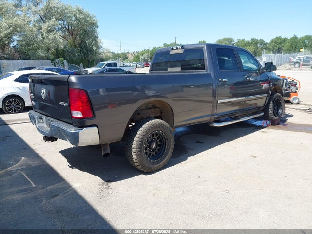 3C6UR5JL0JG325782 RAM 2500