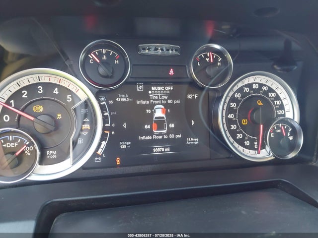 3C6UR5JL0JG325782 RAM 2500