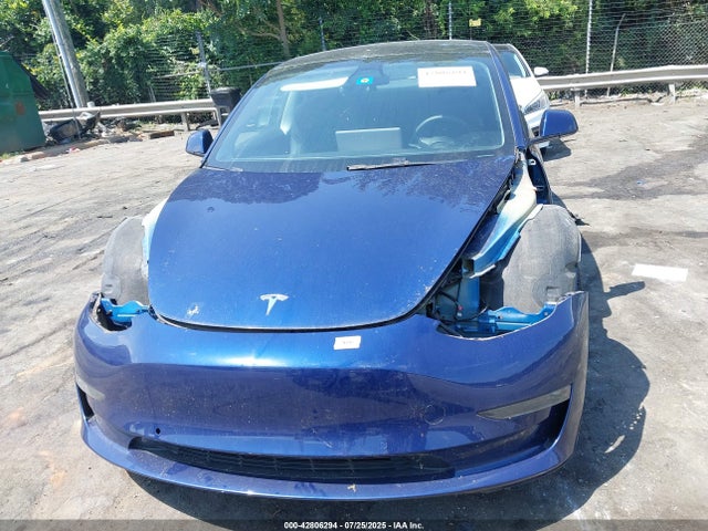5YJ3E1EB9NF108009 Tesla MODEL 3