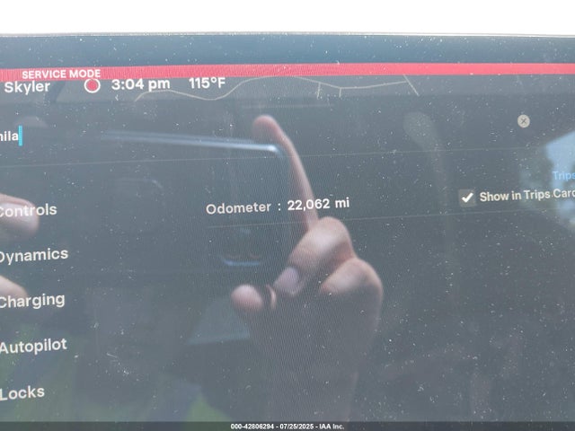 5YJ3E1EB9NF108009 Tesla MODEL 3