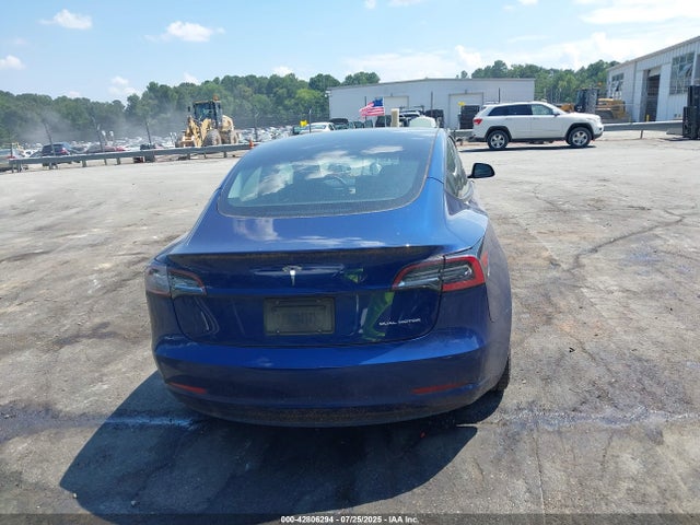 5YJ3E1EB9NF108009 Tesla MODEL 3