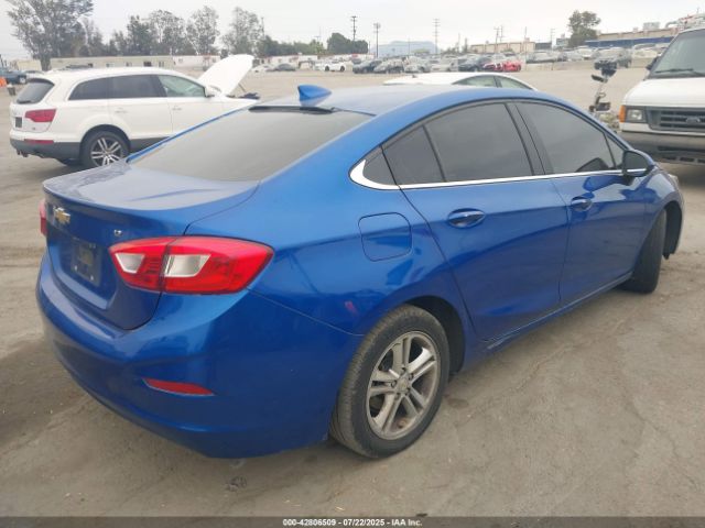 2018 CHEVROLET CRUZE 1G1BE5SM8J7167344 Photo 3