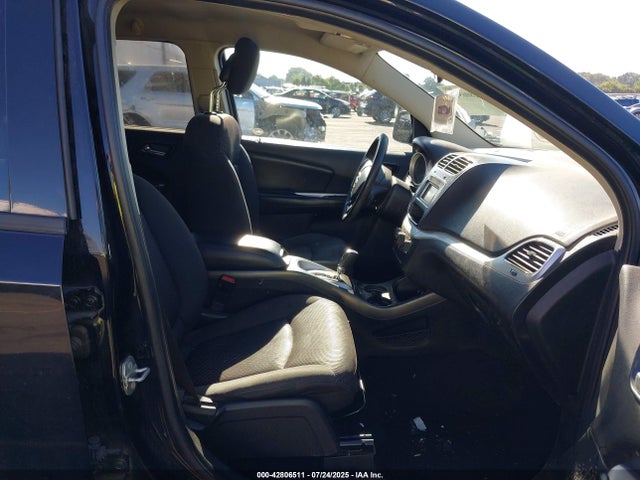 Dodge 2016 2016 3C4PDCAB5GT120460 Image 5