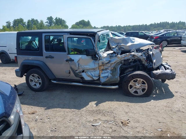 1C4BJWDG7GL226173 Jeep Wrangler