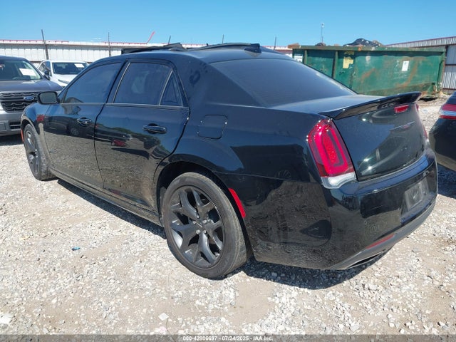 Chrysler 300 2023 2C3CCABT0PH684169 Image 3