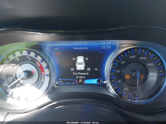Chrysler 300 2023 2C3CCABT0PH684169 Image 7