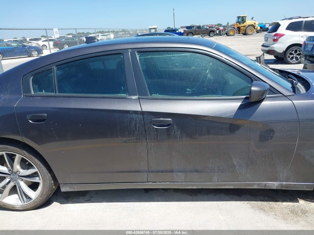 2C3CDXHG0FH928511 Dodge 2015