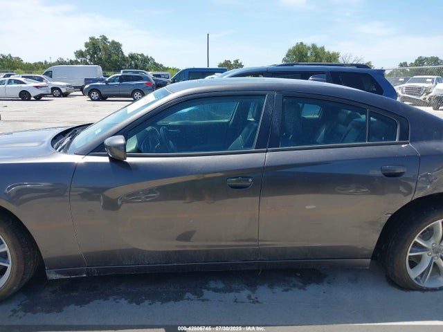 2C3CDXHG0FH928511 Dodge 2015