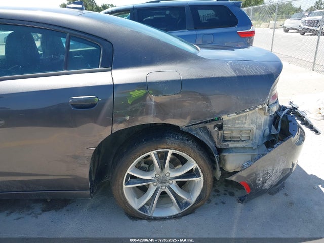 2C3CDXHG0FH928511 Dodge 2015