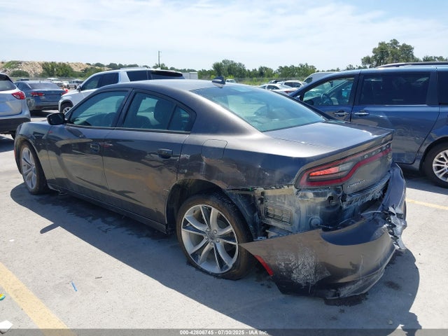 2C3CDXHG0FH928511 Dodge 2015