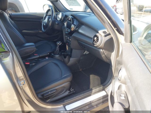 2019 MINI HARDTOP WMWXU1C58K2J02358 Photo 4