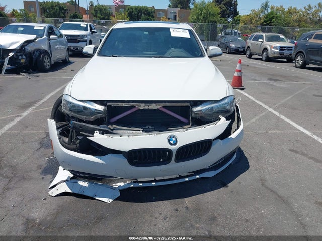 WBA8B9G33HNU57222 BMW 2017