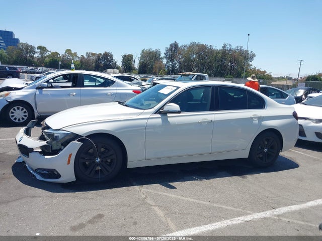 WBA8B9G33HNU57222 BMW 2017