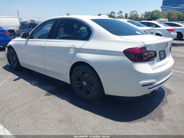 WBA8B9G33HNU57222 BMW 2017