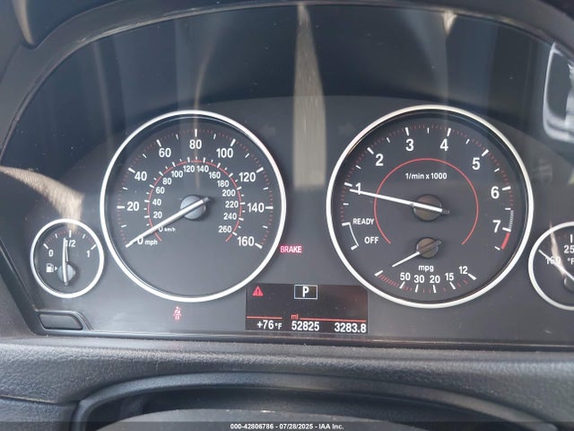 WBA8B9G33HNU57222 BMW 2017