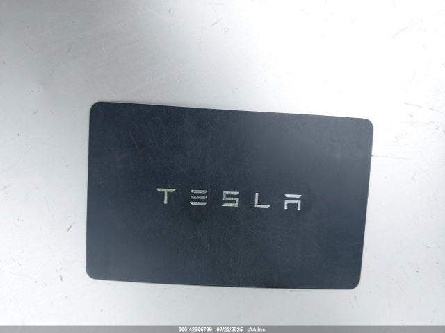5YJ3E1ECXPF683778 Tesla MODEL 3