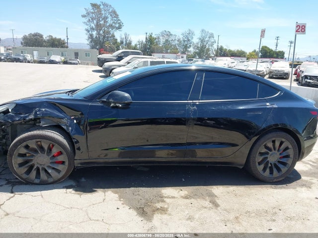 5YJ3E1ECXPF683778 Tesla MODEL 3