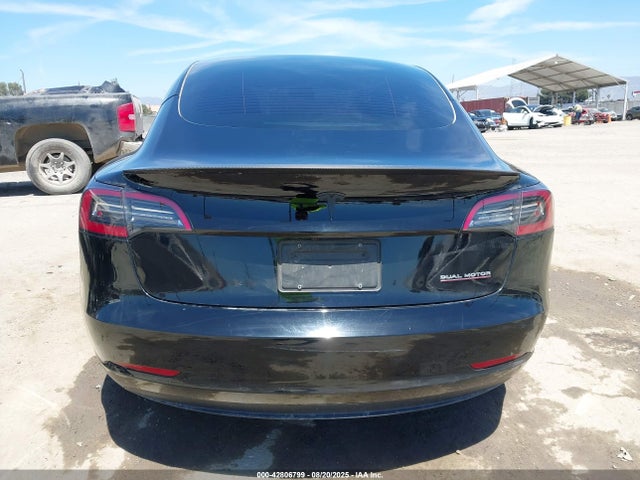 5YJ3E1ECXPF683778 Tesla MODEL 3