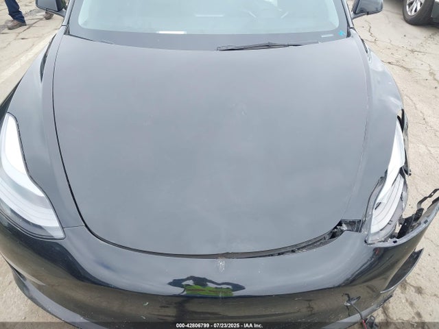 5YJ3E1ECXPF683778 Tesla MODEL 3