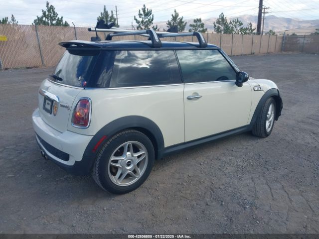 2008 MINI COOPER S WMWMF73508TV34154 Photo 3