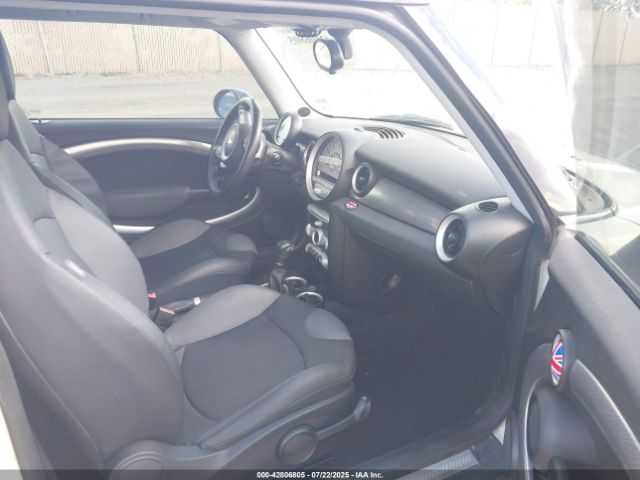 2008 MINI COOPER S WMWMF73508TV34154 Photo 4
