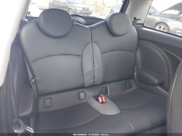 2008 MINI COOPER S WMWMF73508TV34154 Photo 7