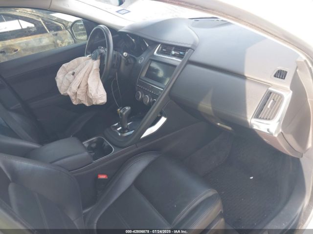 2020 JAGUAR E-PACE SADFK2FX1L1Z82645 Photo 4