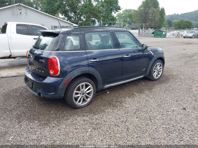 2016 MINI COUNTRYMAN WMWZC5C50GWU01894 Photo 3