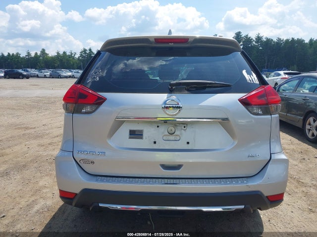 Nissan Rogue 2017 KNMAT2MVXHP613517 Image 17