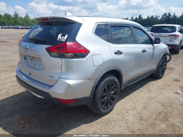 Nissan Rogue 2017 KNMAT2MVXHP613517 Image 4