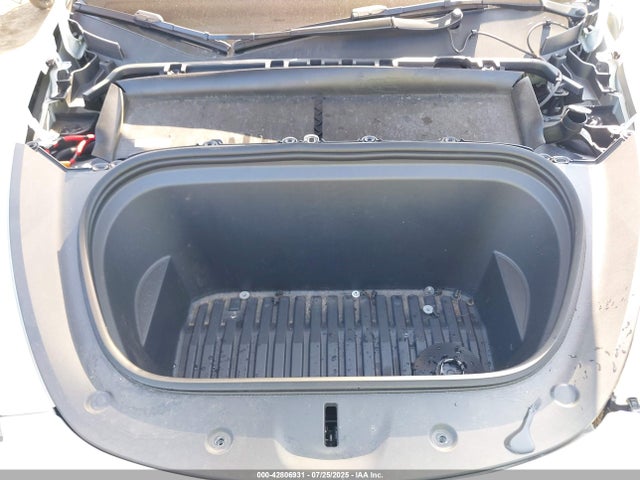 7SAYGDEE6NA018327 Tesla Model Y