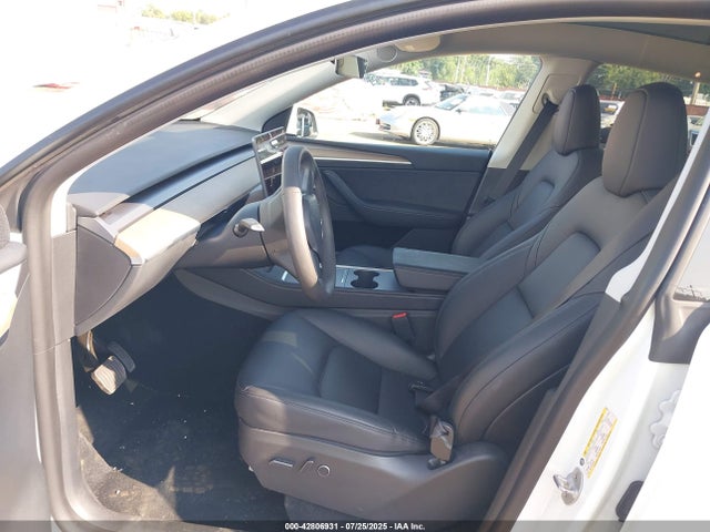 7SAYGDEE6NA018327 Tesla Model Y