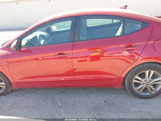5NPD84LF3HH088039 Hyundai 2017