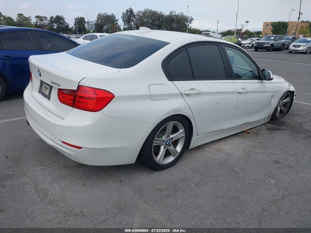 WBA3B1C56EK132791 BMW 320i