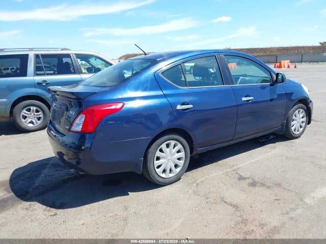 3N1CN7AP2EL801108 Nissan 2014
