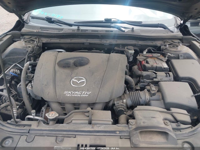 Mazda pe 2018 3MZBN1U77JM160797 Image 10