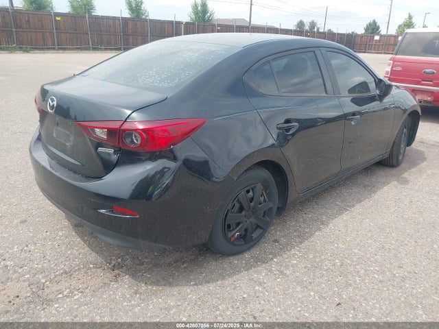 Mazda pe 2018 3MZBN1U77JM160797 Image 4