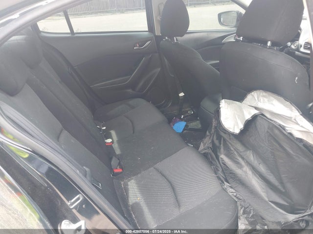 Mazda pe 2018 3MZBN1U77JM160797 Image 8