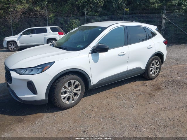 Ford Escape Active 2023 1FMCU0GN0PUB33312 Image 2