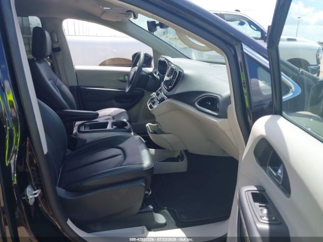 2024 CHRYSLER PACIFICA 2C4RC1BG0RR139658 Photo 4