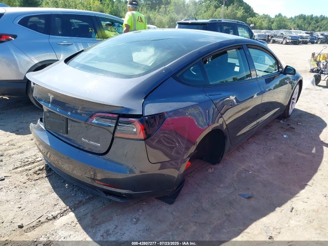 2023 TESLA MODEL 3 5YJ3E1EC3PF704454 Photo 3
