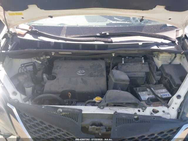 5TDXK3DC2GS758931 Toyota 2gr-fks